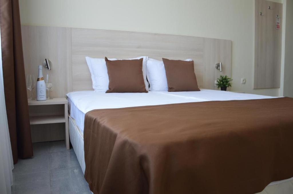 SPS Hotel Plovdiv Buitenkant foto