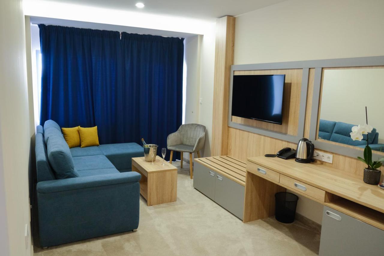 SPS Hotel Plovdiv Buitenkant foto
