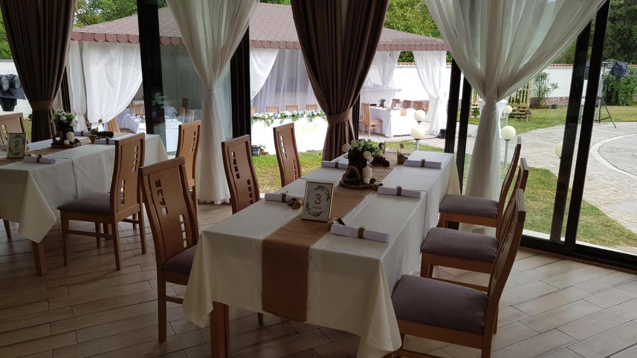 SPS Hotel Plovdiv Buitenkant foto