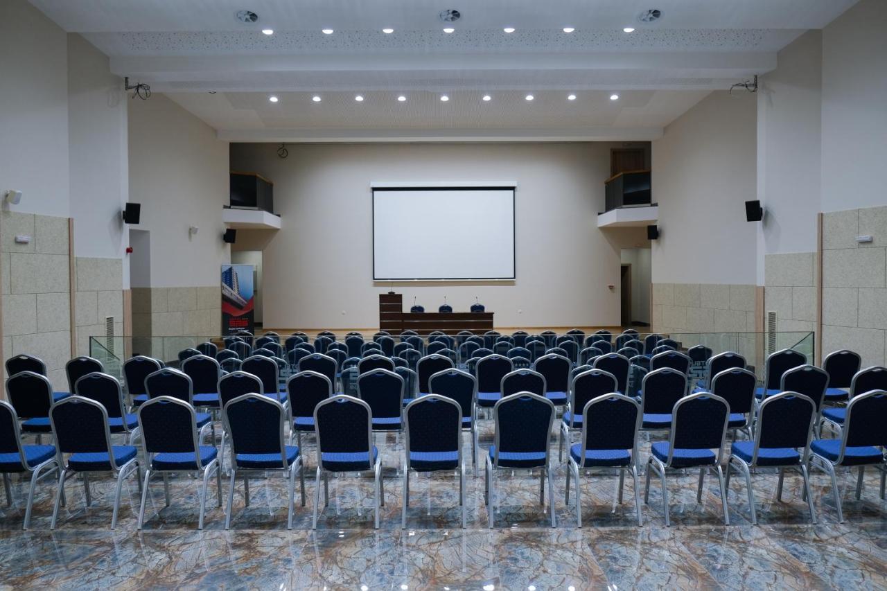 SPS Hotel Plovdiv Buitenkant foto
